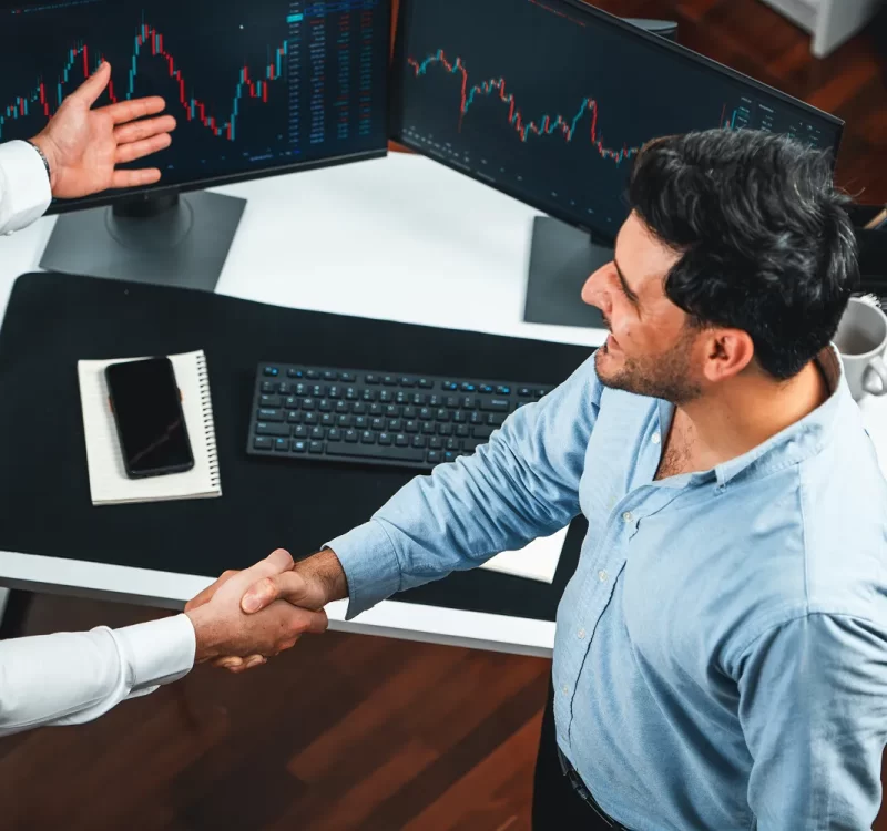 successful-traders-stock-market-dealing-investment-project-sellable (1)
